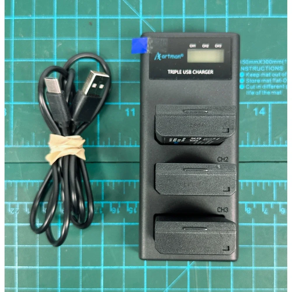 Artman Triple USB Charger CD-SD415L with 3 LP-E10 1600mAh Batteries for Canon